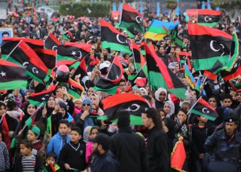 مطالبات بتوجيه الإنفاق الحكومي على المواطن بدل الاحتفالات