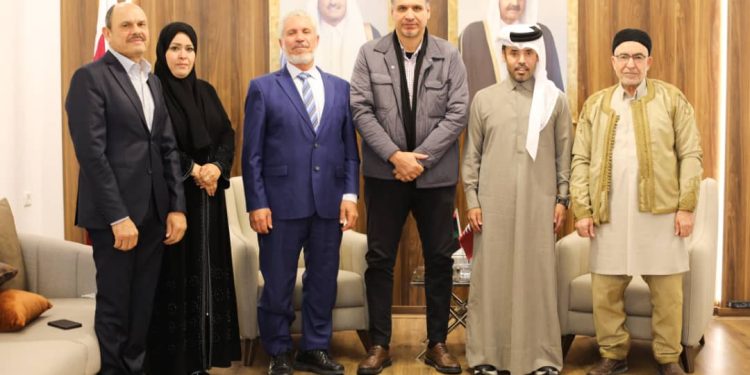 تجمع نواب مصراتة يبحث مع السفير القطري تجاوز الانسداد السياسي في ليبيا