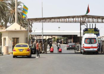 لوموند..معبر رأس اجدير في قلب الصراعات على السلطة غرب ليبيا