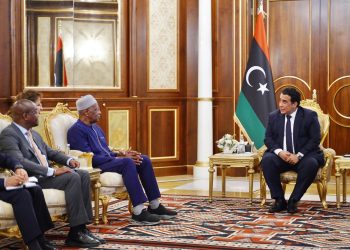 المنفي وباتيلي يتفقان على متابعة نتائج اجتماع القاهرة