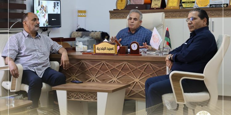 بلدية الخمس تدخل في عصيان مدني بعد الاعتداء علي ناديها