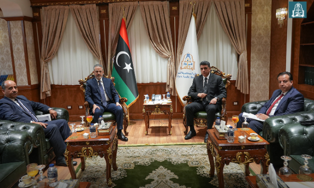 شكشك وبن قدارة يبحثان مراجعة آلية توريد المحروقات