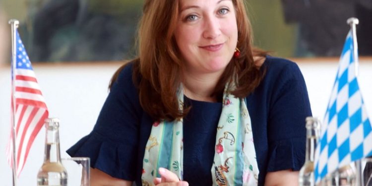 بعد خوري.. أمريكية بمنصب دبلوماسي في ليبيا