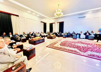 اجتماع مصراتة .. توسيع المشاورات وإطلاق عملية سياسية وإجراء الانتخابات