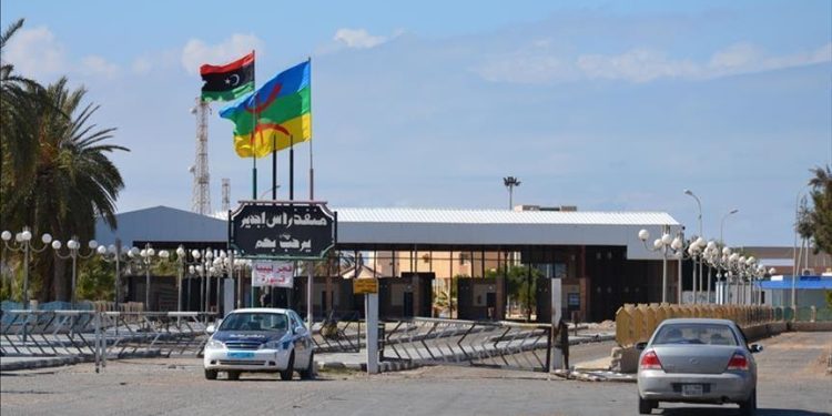 الطويني لـ أبعاد: من المتوقع افتتاح معبر رأس اجدير الأسبوع القادم بعد التعهد الذي قدمه الدبيبة للمحتجين