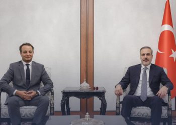 التغريد خارج السرب وحروب الرجل الأخير