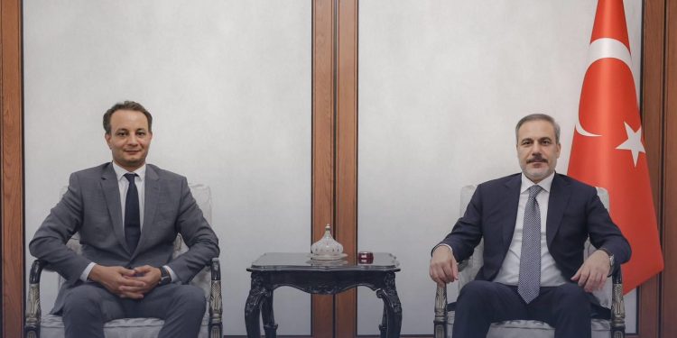 التغريد خارج السرب وحروب الرجل الأخير