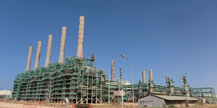 مؤسسة النفط..لا مفاوضات بشأن بيع النفط الخام لأي مصفاة في نيجيريا