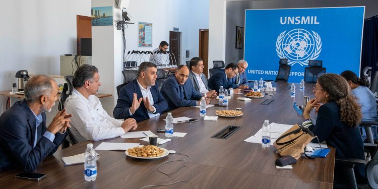 خوري تبحث مع لجنة الاتصال بين مجلسي النواب والدولة سبل الدفع بالعملية السياسية