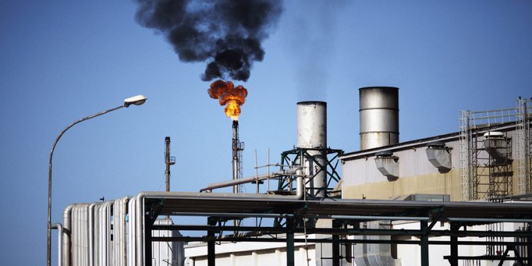 تي آر تي أفريكا..بما علق على إغلاق حقل الشرارة؟