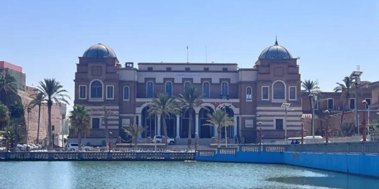 خبير اقتصادي يشدد على رقابة “المركزي” في تنفيذ الاعتمادات المستندية والتحويلات التجارية