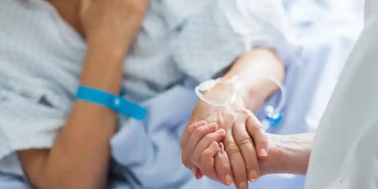 مرضى الأورام ..نقص الأدوية ومآس إنسانية