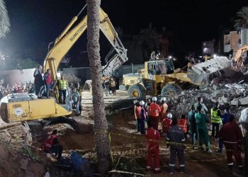 جنزور ..قتلى وجرحى في انهيار عمارة سكنية