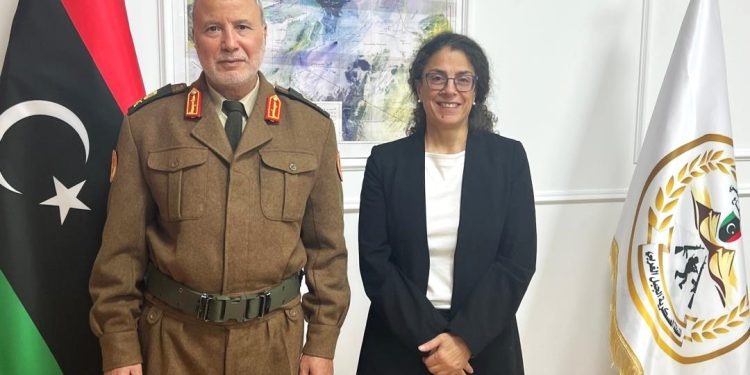 قبيل إحاطتها المرتقبة ..خوري تبحث مع مسؤولين عسكريين وأمنيين تحقيق الاستقرار وتوحيد المؤسسات العسكرية