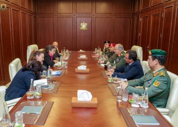 خوري وحفتر يبحثان تشكيل حكومة واحدة وإجراء الانتخابات ووقف التدابير الأحادية من جميع الأطراف