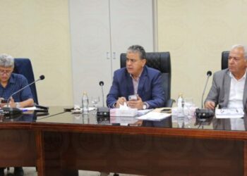 اللجنة المالية بمجلس النواب: تعديل سعر صرف الدينار وخفض قيمته قرار اضطراري لارتفاع قيمة الإنفاق الحكومي