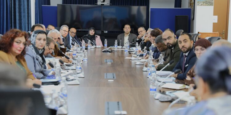 ممثلون عن ائتلافات أحزاب سياسية يبحثون مع البعثة توحيد مؤسسات الدولة وتسريع العملية السياسية