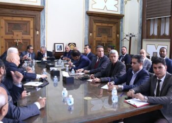 المصرف المركزي: بحث تداعيات الإنفاق العام