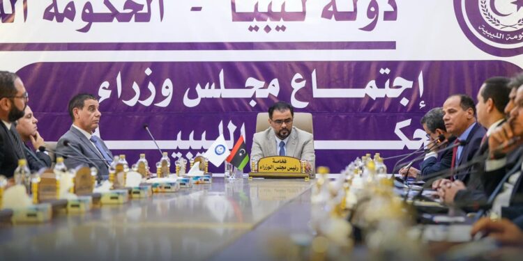 من سبها اجتماع للحكومة في بنغازي ..ما تفاصيله؟