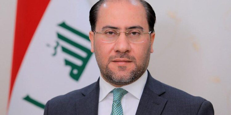 السفير العراقي لـ أبعاد: تصدير الشحنة الدوائية إلى ليبيا يأتي بالتنسيق بين وزارة الصحة العراقية وشركة ليبية خاصة