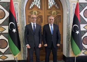 سفير الاتحاد الأوروبي: ناقشنا مع محافظ المركزي سبل استقرار العملة ومواجهة التضخم في ظل تصاعد الإنفاق العام