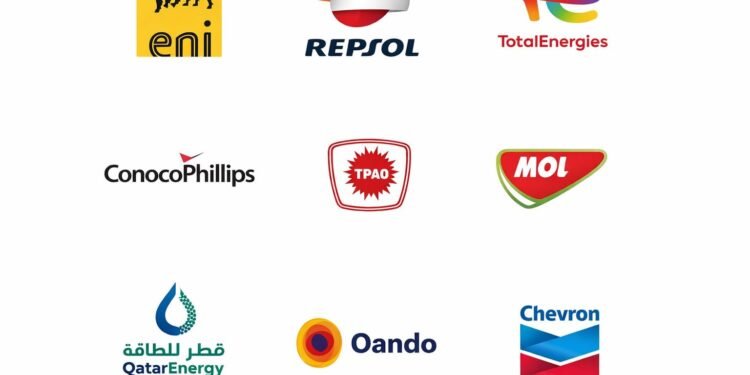 شركات نفطية عالمية تفوز برخص التنقيب في ليبيا