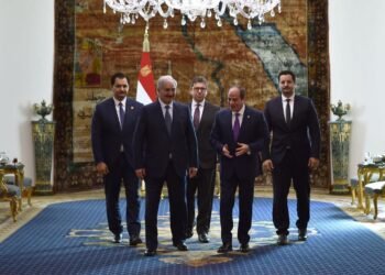 صحفية إسرائيلية: مسؤول بالمخابرات المصرية مارس ضغوطا لعرقلة توسيع العلاقات بين جهات أمنية إسرائيلية وأبناء حفتر