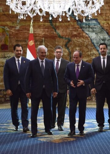 صحفية إسرائيلية: مسؤول بالمخابرات المصرية مارس ضغوطا لعرقلة توسيع العلاقات بين جهات أمنية إسرائيلية وأبناء حفتر