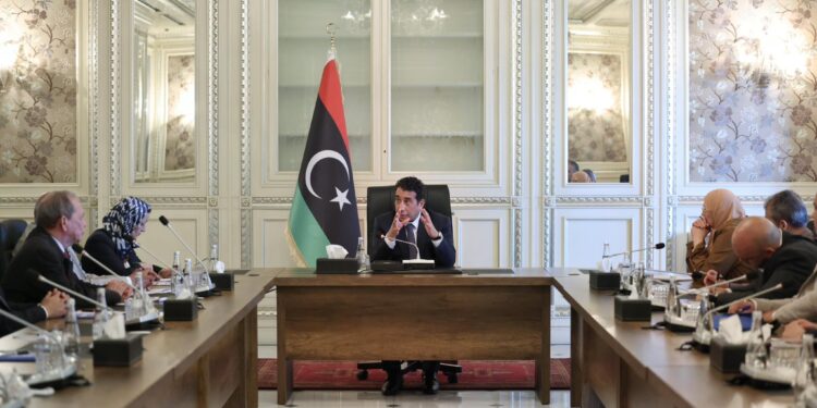 المنفي يبحث مع عدد من رؤساء وممثلي الأحزاب والتكتلات تحريك الجمود السياسي