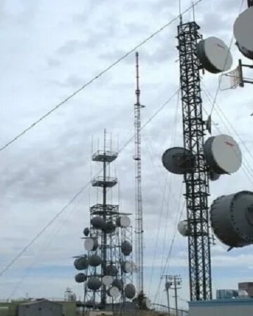 تحالف نقابات الاتصالات يرفض اتفاق “صلح” مع شركة خاصة ويحذر من المساس بسيادة الدولة وسط تحقيقات للنيابة العامة