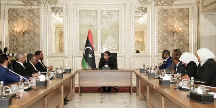 المنفي يشدد على أهمية الرقابة في قطاعي النفط والغاز وأداء المؤسسات السيادية