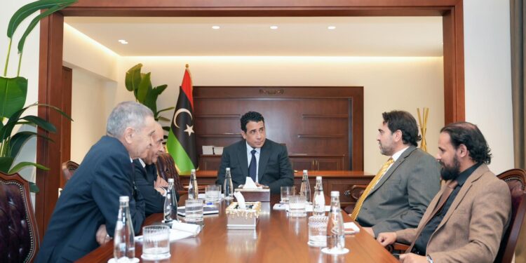 لجنة الخبراء الاقتصاديين المكلفة من المجلس الرئاسي تصدر حزمة توصيات لإصلاح الاقتصاد