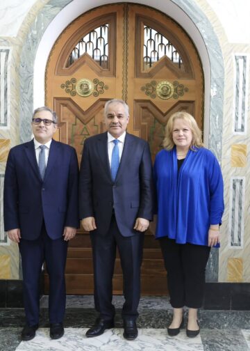 لقاء بين محافظ مصرف ليبيا المركزي والدبلوماسية الأمريكية لبحث الإصلاحات الاقتصادية وتفعيل الإنفاق الموحد