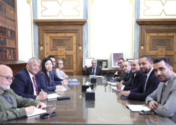 مصرف ليبيا المركزي وبعثة الأمم المتحدة يبحثان دعم الإصلاحات الاقتصادية وتعزيز الاستقرار