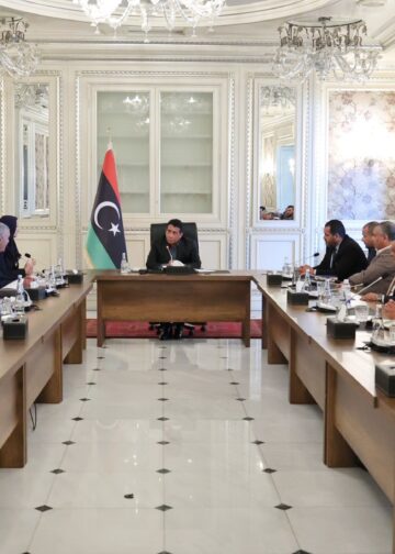 المنفي يبحث مع عدد من الأحزاب السياسية الدفع نحو انتخابات توافقية