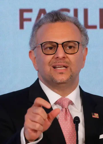 «مبادرة بولس».. اتهامات بمساسها بالملكية الليبية وتحذيرات من عواقبها