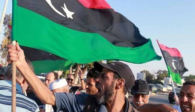 عصيان مدني في “الزاوية” و”سوق الجمعة” ومظاهرات غاضبة في مصراتة وزوارة وطرابلس
