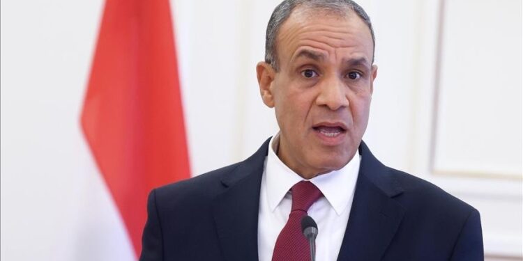 وزير خارجية مصر: تقسيم ليبيا خط أحمر.. ومصر تحرك آلية دول الجوار الثلاثية لإنهاء الأزمة