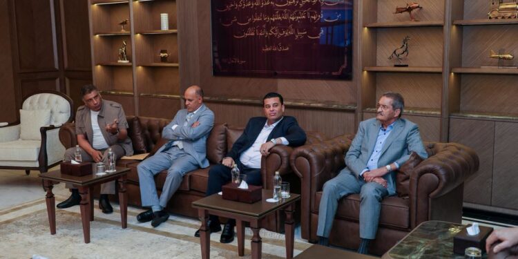 ممثلا البرلمان بـ(4+4): ينبغي تطبيق اتفاق اللجنة وعدم تعطيله