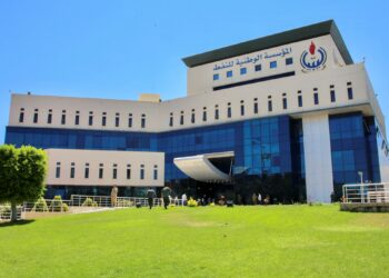 مؤسسة النفط تُلوح بـ«القوة القاهرة» إثر إغلاق صمام شحن رئيسي