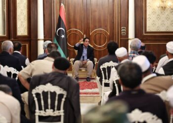 خلال لقاءه عدد من الأعيان والحكماء.. المنفي: نرفض استمرار المراحل الانتقالية وندعم إجراء الانتخابات