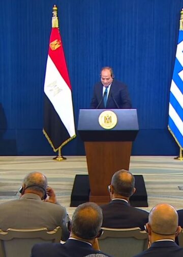 السيسي يدعو لإجراء انتخابات متزامنة وخروج القوات الأجنبية من ليبيا