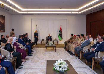 حفتر: أدعم توحيد المؤسسات وأشيد بدور النواب في 4+4