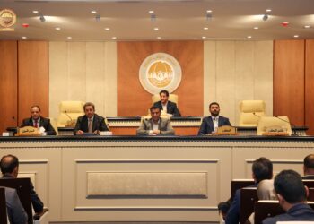 98 نائبا يصوتون على تفعيل الدورة البرلمانية ومقترحٌ لانتخاب رئاسة جديدة للمجلس