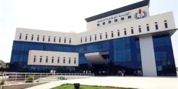 خبير قانوني يعلق على تبعية مؤسسة النفط ..ماذا قال؟