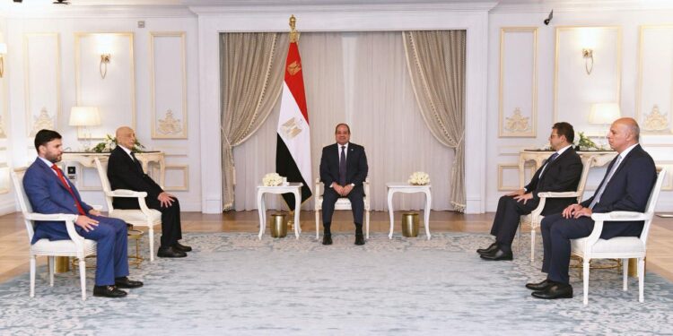 السيسي وعقيلة يبحثان تحقيق تسوية سياسية تمكن من إجراء الانتخابات في ليبيا