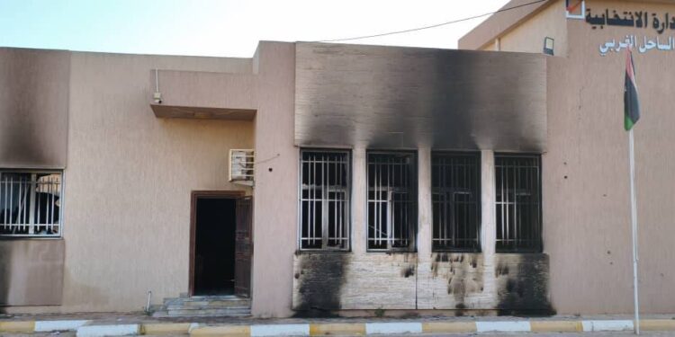 قبيل الانتخابات البلدية.. اعتداءات على مكاتب الإدارة الانتخابية