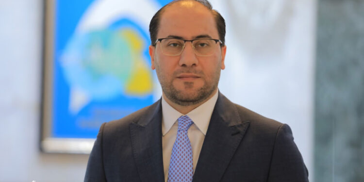 سفير العراق لـ أبعاد: العثور على 60 مهاجرا عراقيا جار التنسيق لإعادتهم طوعا إلى بغداد