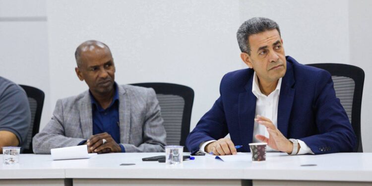 بحث الجاهزية الفنية واللوجستية لانتخابات المجالس البلدية “المجموعة الثالثة”