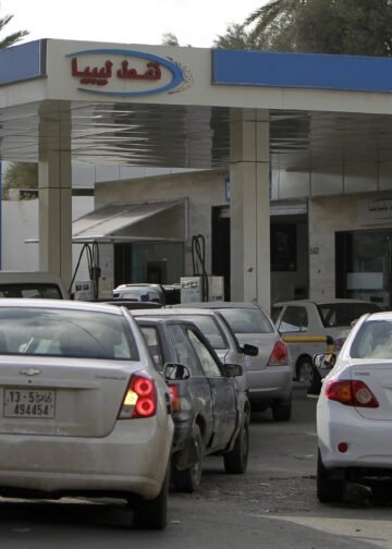 النيابة العامة.. كشف مخالفات في توريد المحروقات